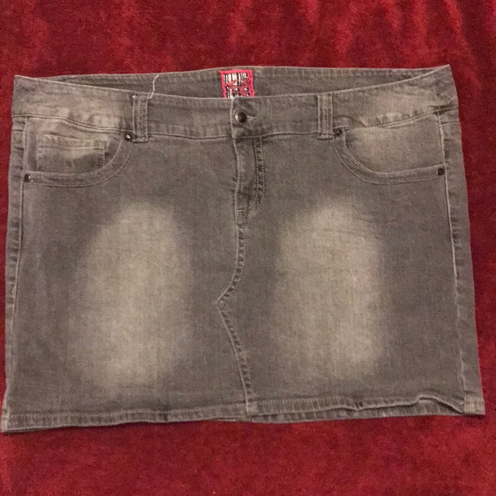 Torrid grey denim skirt